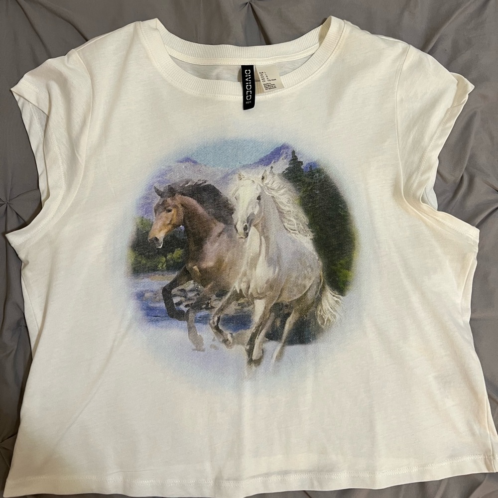 H&M white horse design top size L
